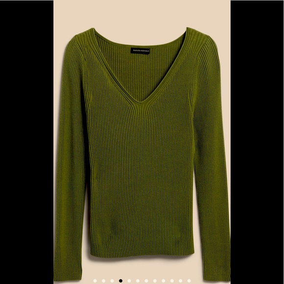 Banana Republic Sweaters - Banana Republic Sweater